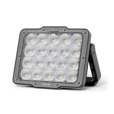 پروژکتور شارژی خورشیدی 950 لومن گرین لاین مدل Solar Flood Light