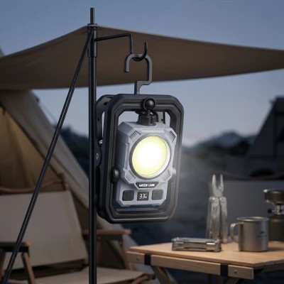 چراغ شارژی گیره دار کوچک 900 لومن گرین لاین مدلMini Clip Light